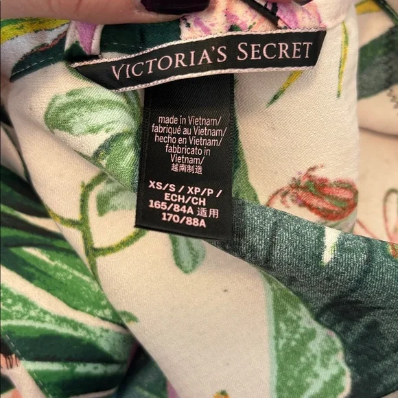 Victoria’s Secret Robe Kimono Sleepwear Lingerie XS/S Tropical Luxe - Picture 7 of 7